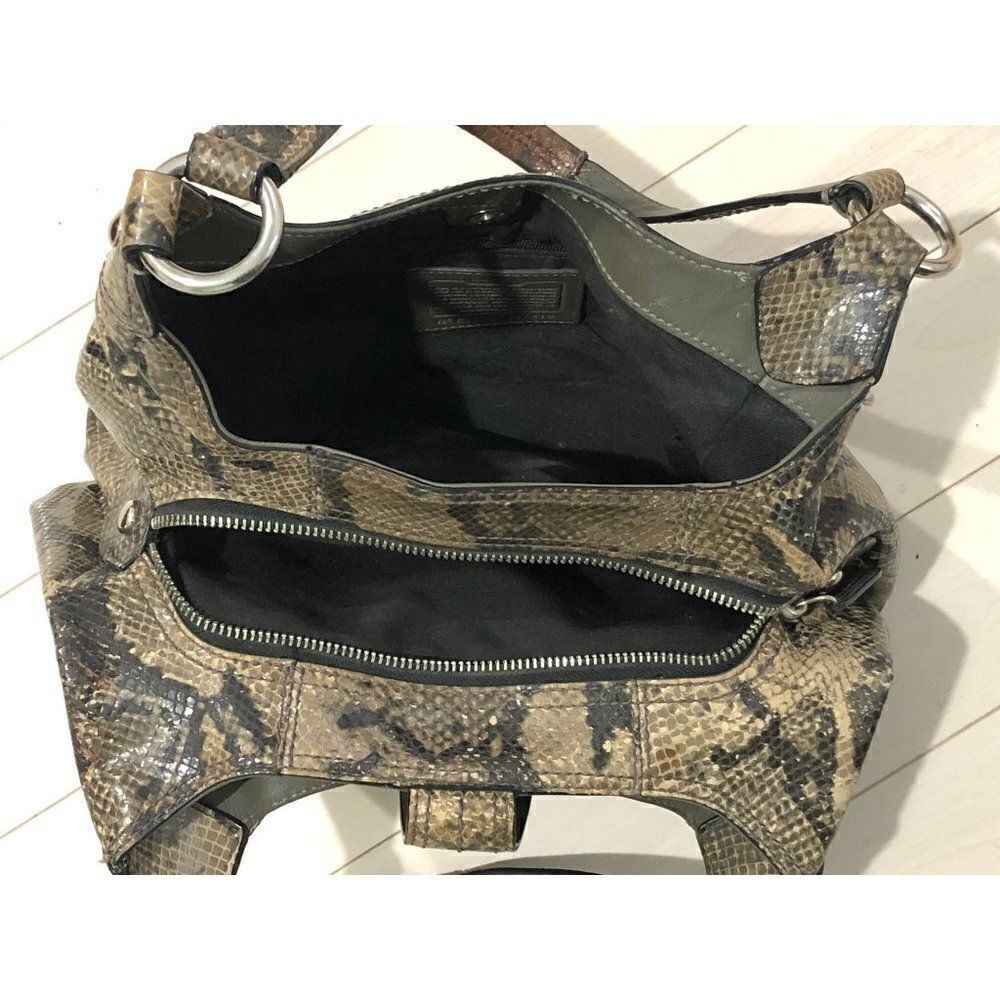 Coach Soho Lynn Python Embossed 3 Compartments Snakeskin Hobo Purse E1120 F17419 - Picture 5 of 7